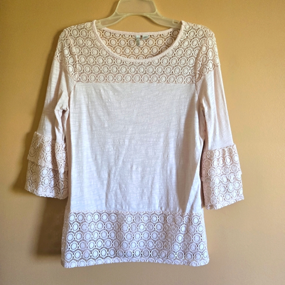 Cato Embroidered Accent Top PTP=17.5"
